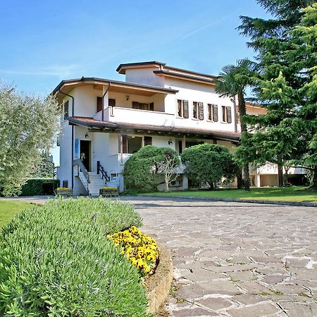 Relais Bb Pacengo Bed and Breakfast Lazise Exteriör bild