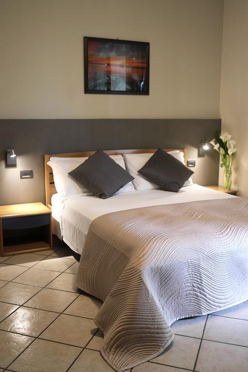 Relais Bb Pacengo Bed and Breakfast Lazise Rum bild