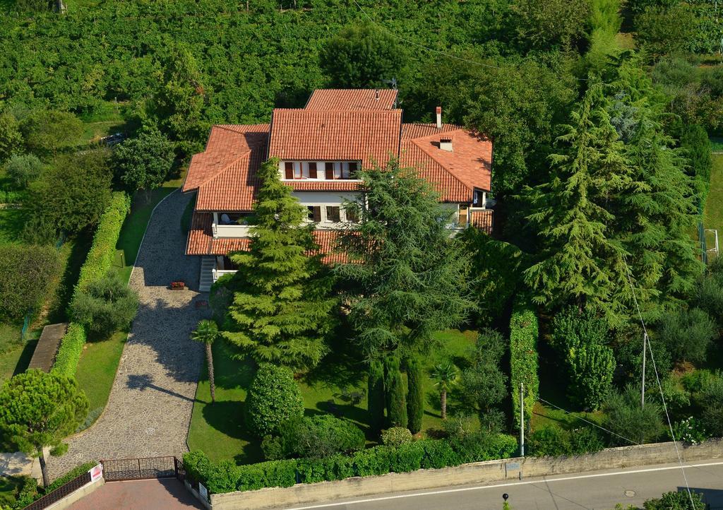 Relais Bb Pacengo Bed and Breakfast Lazise Exteriör bild